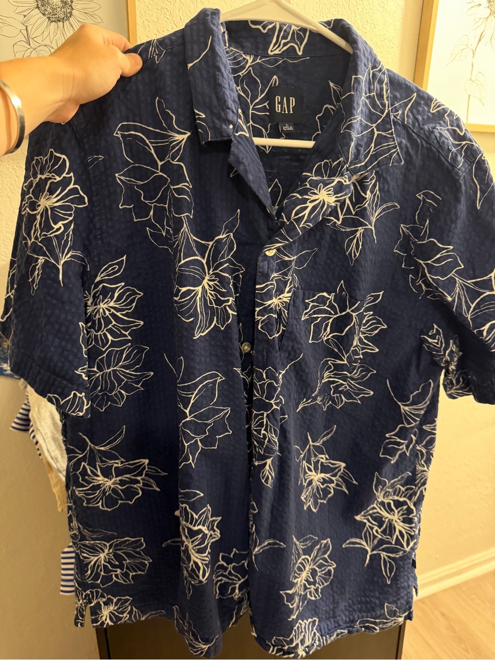 GAP Navy Blue Short-Sleeve Floral Button-Up Shirt